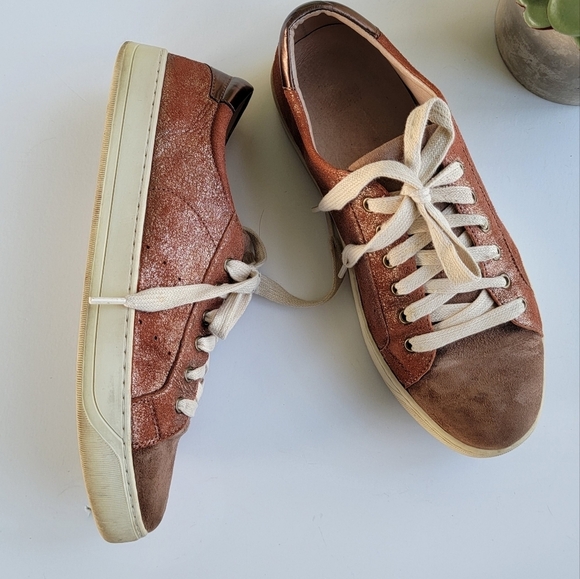 Johnston & Murphy Sneaker Distressed  Suede Leather Size 8 - Picture 3 of 15